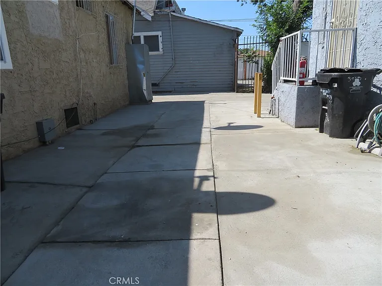 3923 S Normandie Ave — Photo 28