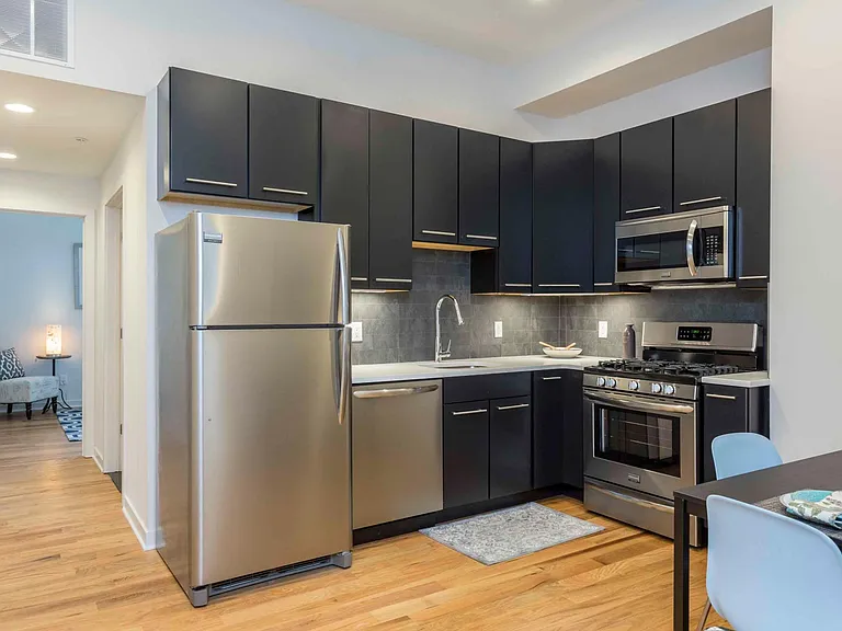 2028 Rittenhouse Sq #102 — Photo 2