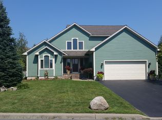 10 Kelvin Ln, Plattsburgh, NY 12901