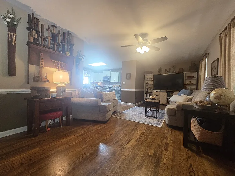3201 Lakeview Pkwy — Photo 8