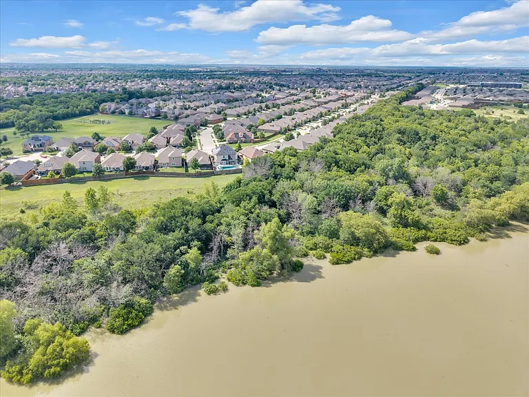 1820 Christopher Creek Dr — Photo 36
