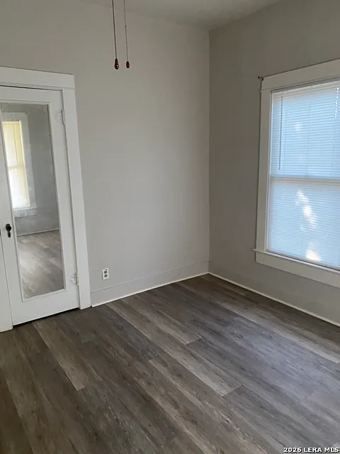 2 bed, 1.0 bath, 1040 sqft, $1,250 — Photo 4