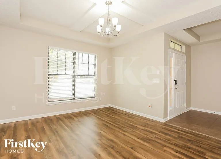 721 Reflection Cove Rd E — Photo 5