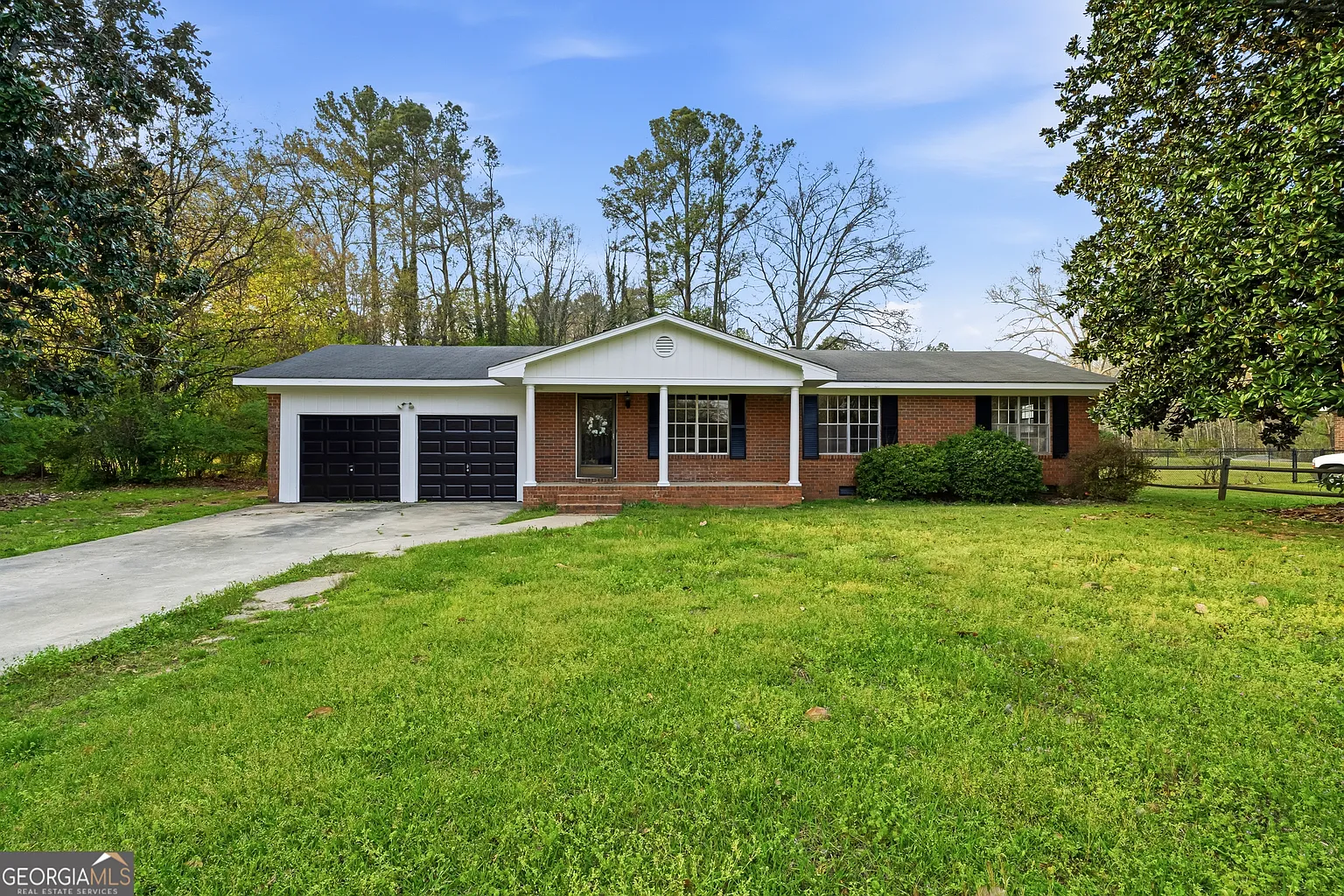 11 Parkwood Dr NE photo 1
