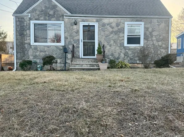 17 Prospect St, Metuchen, NJ 08840