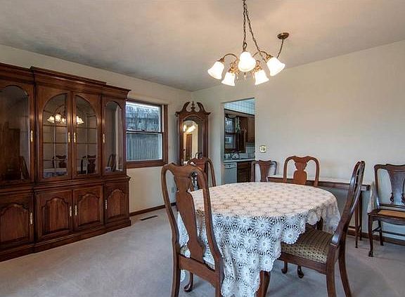 3rd image of 3712 Thornwood Dr