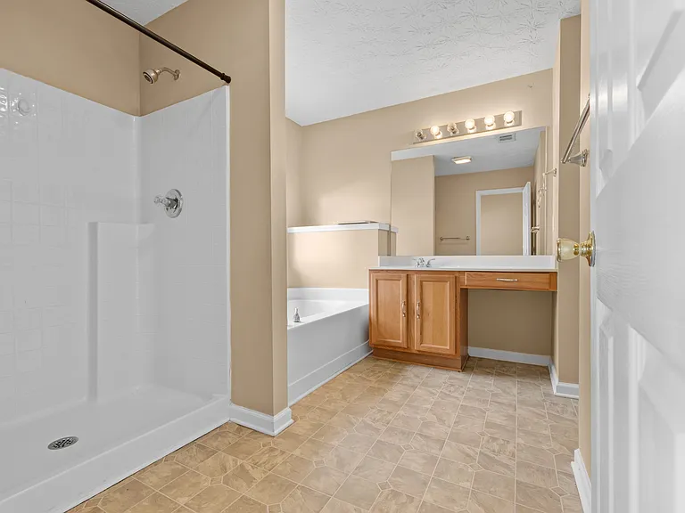 6225 Shenfield Ln — Photo 10