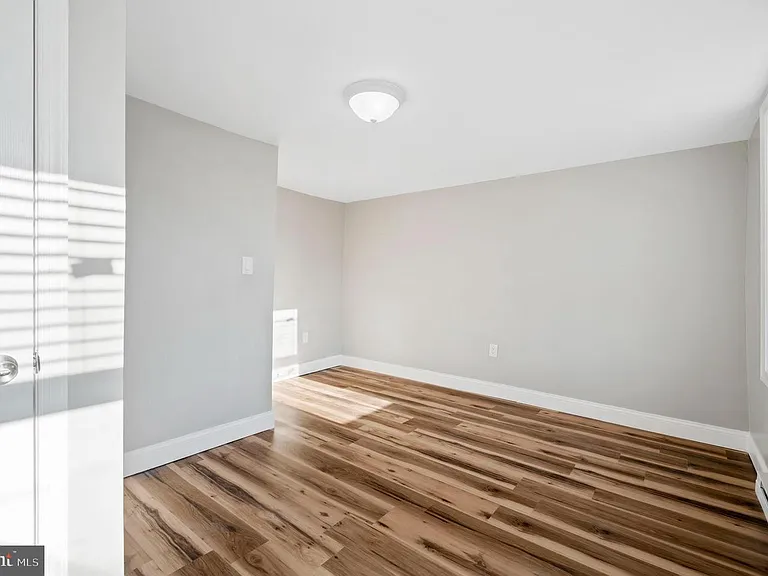 2131 E Clearfield St — Photo 13