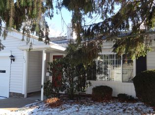 252 Greenway Blvd, Churchville, NY 14428