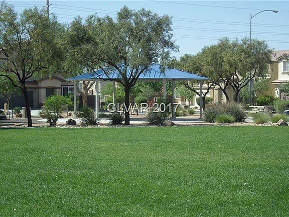 3rd image of 412 Bright Moon Ave
