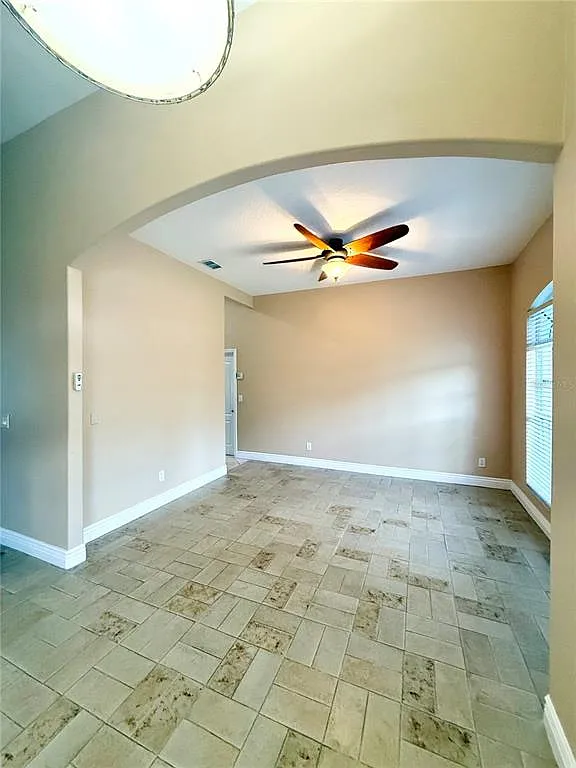 4 bed, 3.0 bath, 2605 sqft, $2,750 — Photo 4