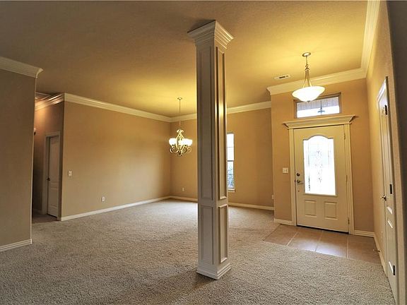 3rd image of 1603 Crestwood Hills Ln