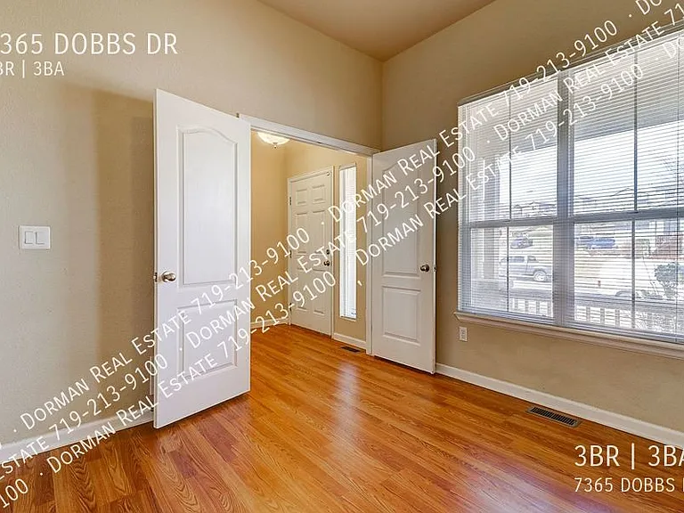 7365 Dobbs Dr — Photo 14
