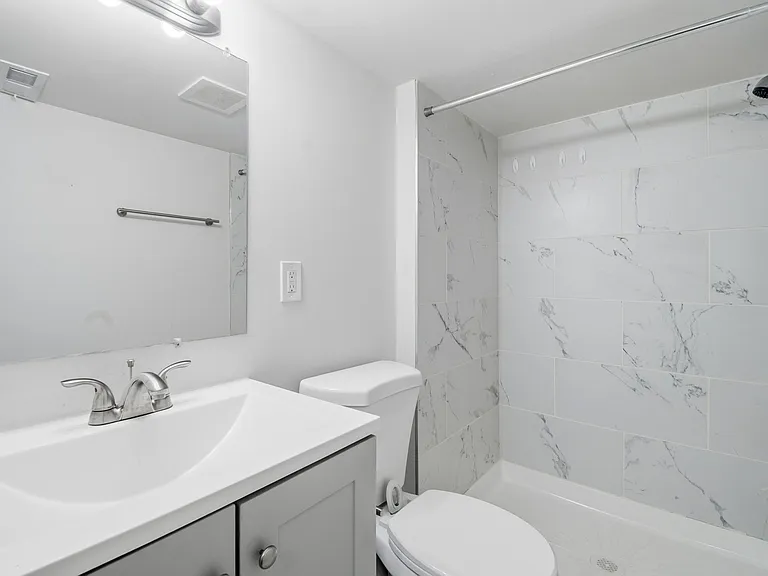 1440 Aisquith St — Photo 18