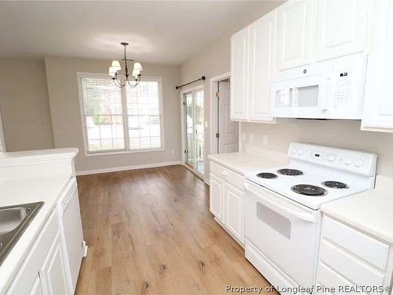 2812 Kudrow Ln #2812 — Photo 12