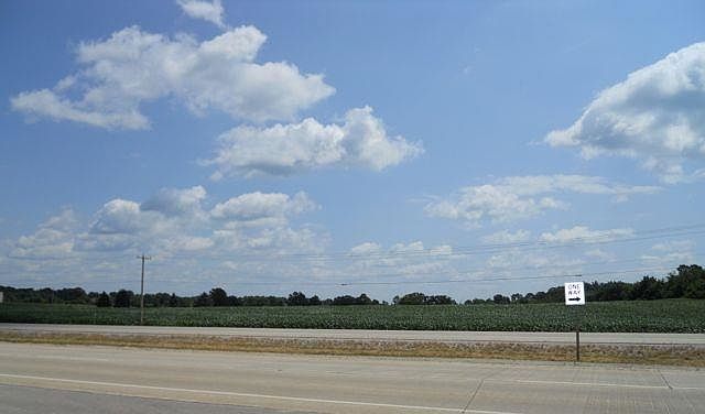 1st image of Spruce Dr