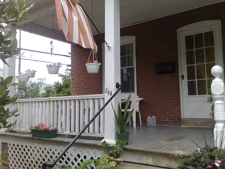 298 E Jefferson St #2 — Photo 1