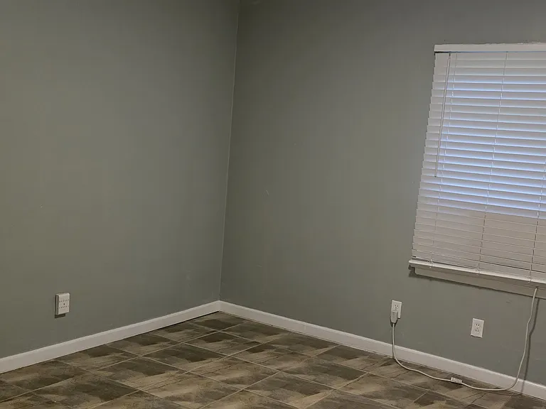 10820 Olive Blvd — Photo 9
