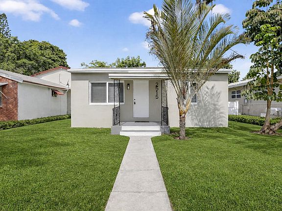 2nd image of 2515 Roosevelt Street