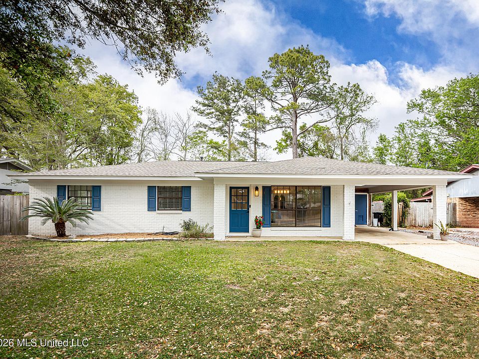 1st image of 2808 Lawnwood Dr