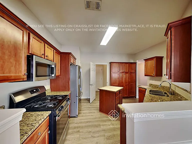 166 Grenier Ter — Photo 10