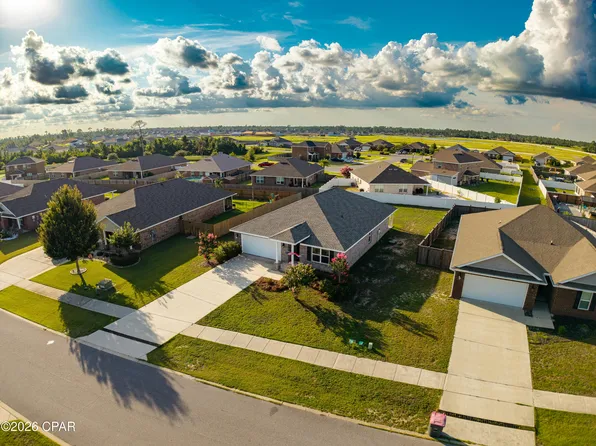 144 Spikes Cir, Southport, FL 32409