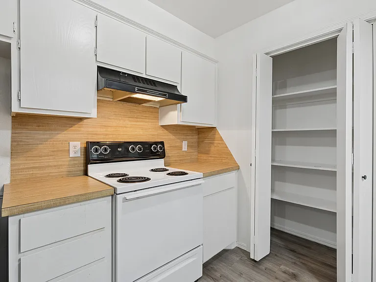 2700 E Shoreridge Ave #2700 — Photo 17