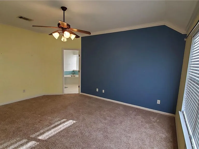 9421 Lisi Anne Dr — Photo 13
