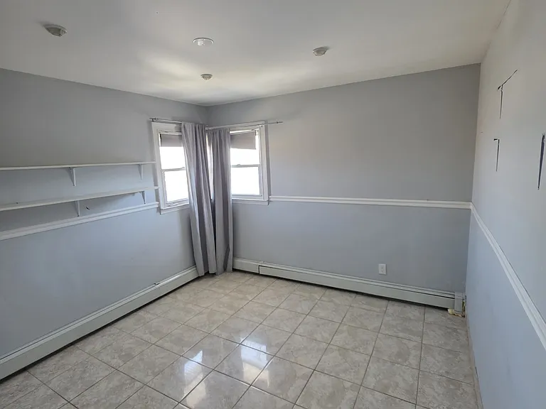 1500 72nd St #2 — Photo 8