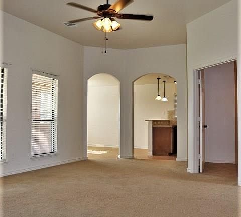 5th image of 2408 Terry Dr