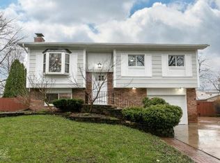 144 Balmoral Dr, Bolingbrook, IL