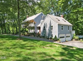 61 Bobbys Ct, Ridgefield, CT 06877
