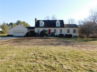 4 Rock Ridge Rd, Shelton, CT 06484