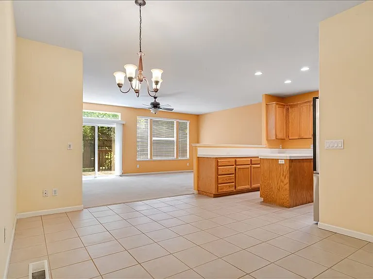 9759 Dawn Way — Photo 6