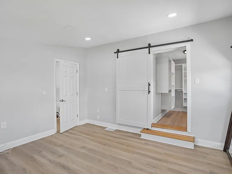 54 Allan Dr — Photo 11