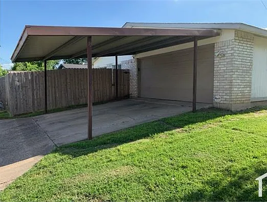 3614 Pinoak Dr — Photo 33
