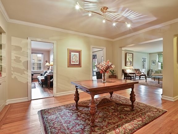 4th image of 21 N Chatsworth Ave APT 4A