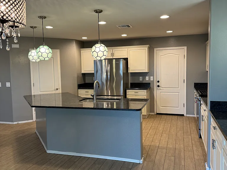 Kitchen 3
