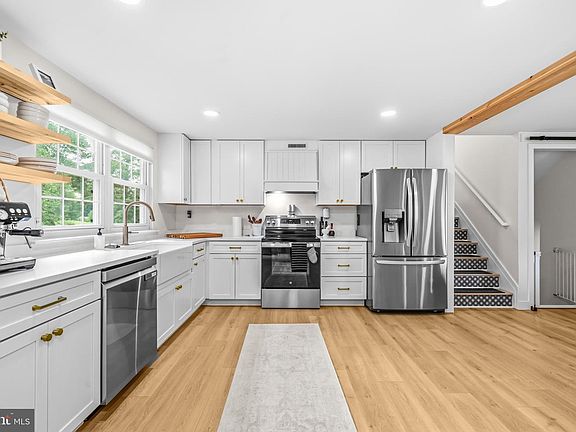 5th image of 30060 Blackfoot Dr