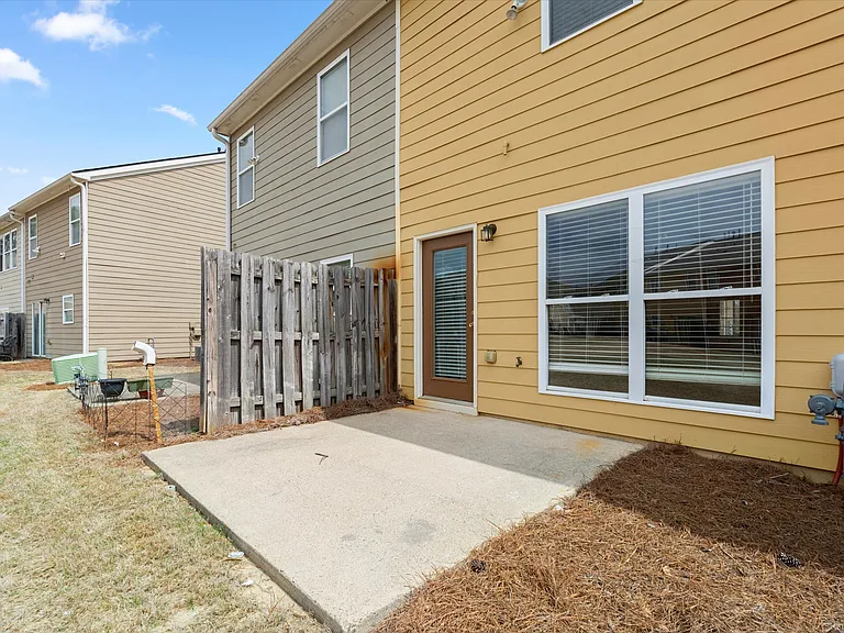 1947 Lakeshore Overlook Cir NW — Photo 35