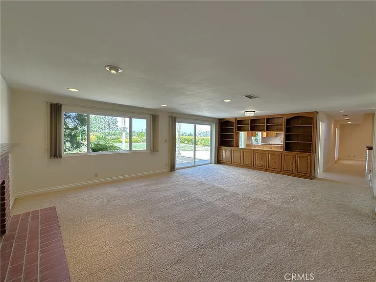 26543 Academy Dr — Photo 19