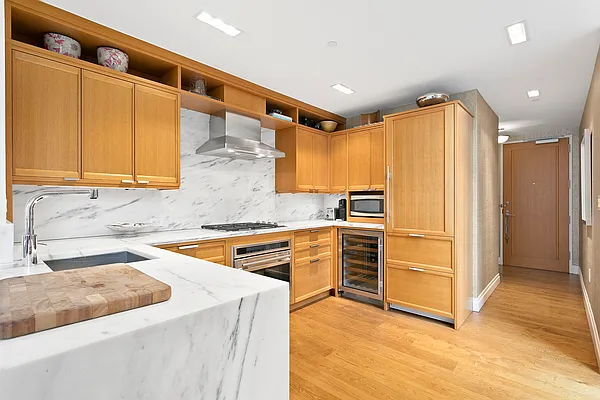 Rented by Corcoran | media 15