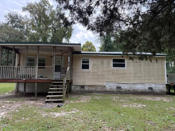 2565 Streets Ferry Rd, Vanceboro, NC 28586