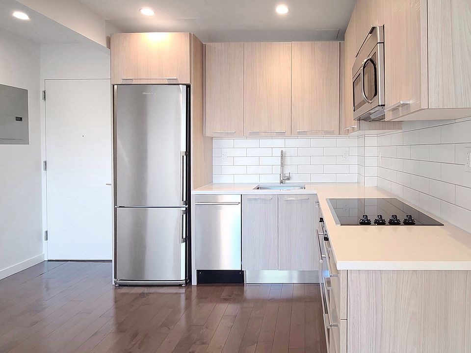 1st image of 30-40 21st St #201
