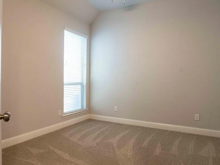 4449 Tall Knight Ln — Photo 35
