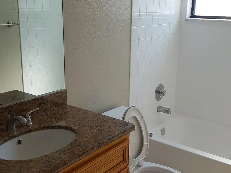1440 Windorah Way #D — Photo 12