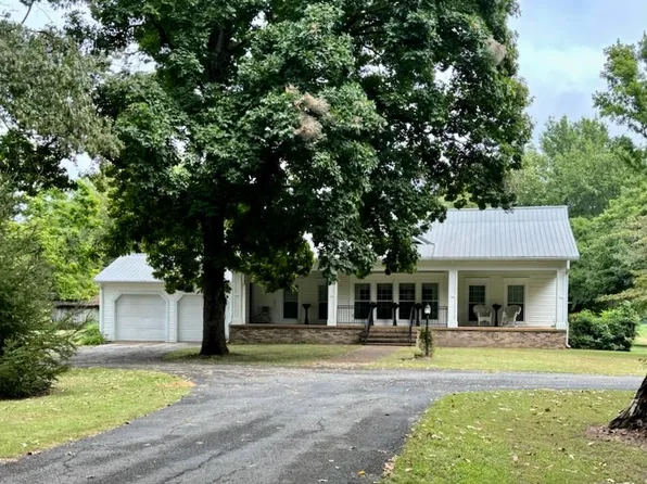 11 State Highway 188, Trenton, TN 38382