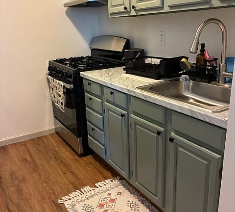 4th image of 421 Throop Ave APT 2F