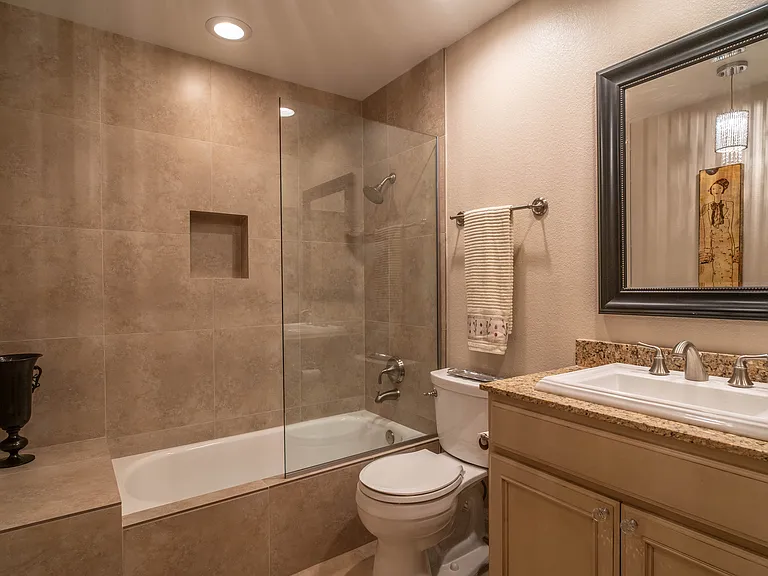 110 Trento Cir — Photo 25