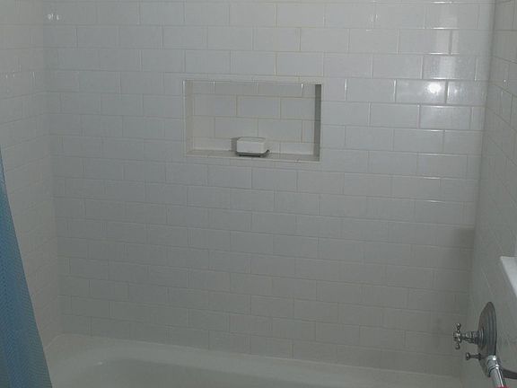bathroom (extra large tub)